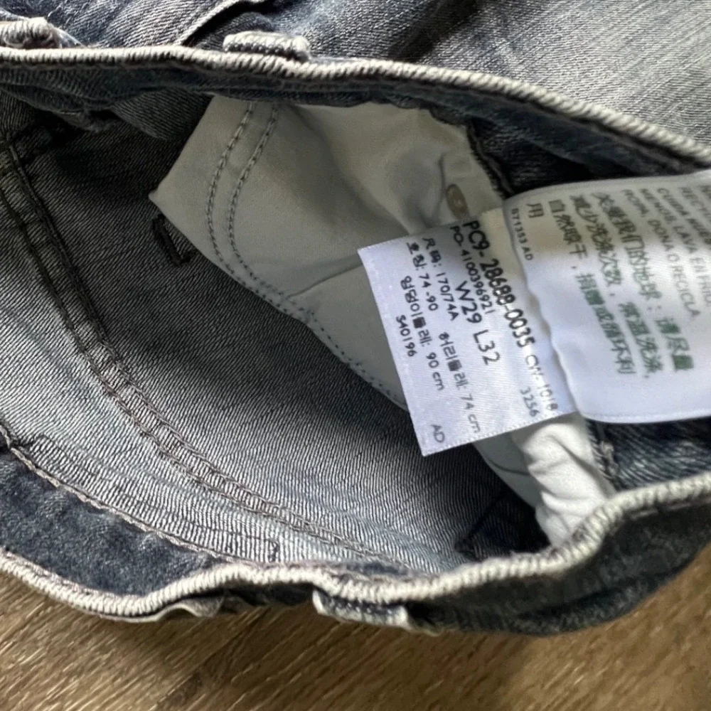 Signature by Levi Strauss splattered legs